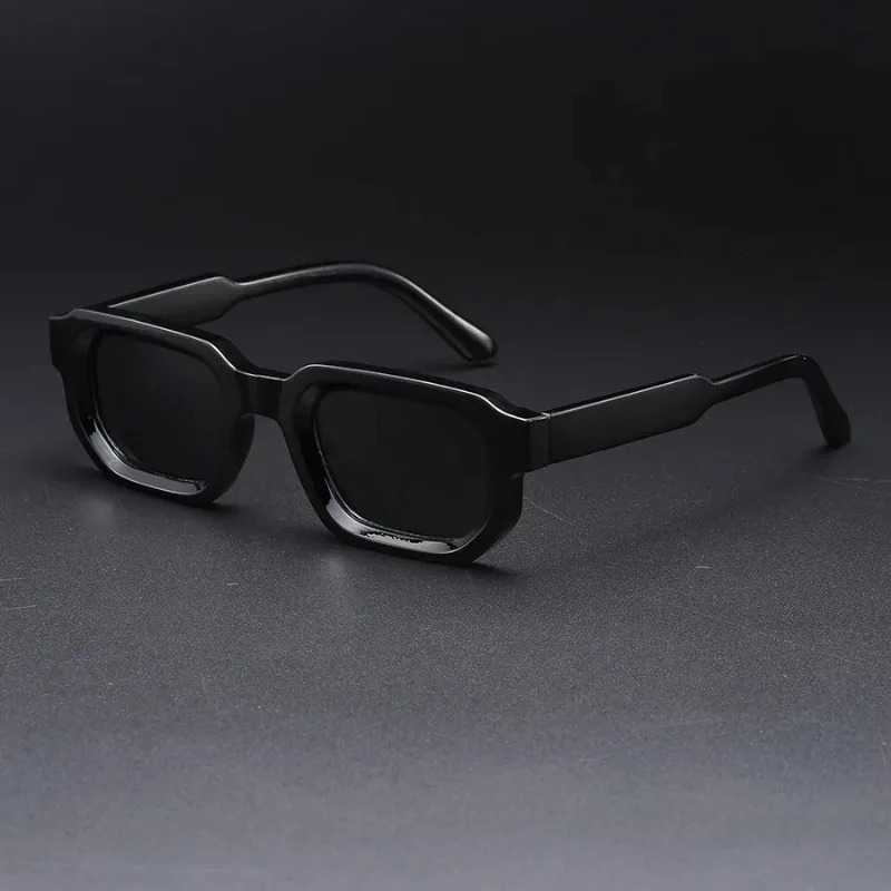 Okulary przeciwsłoneczne w sty – Vintage Fashion Female recenzja i cena
