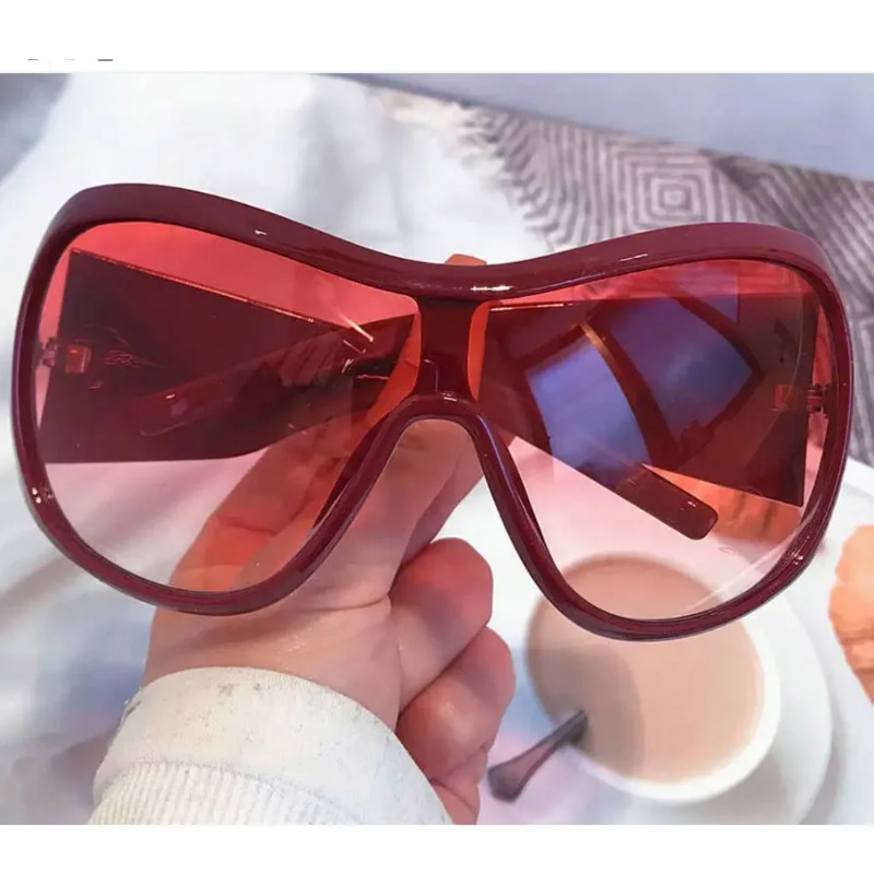 Okulary przeciwsłoneczne One P – Vintage Fashion Female recenzja i cena