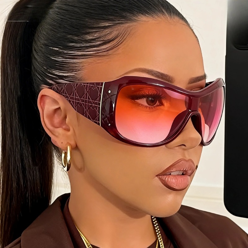 Okulary przeciwsłoneczne One P – Vintage Fashion Female recenzja i cena